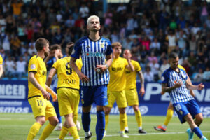 Samuele Longo of SD Ponferradina is in action during the Spanish Football 1st Federation Group 1 matchday 36 between SD Ponferradina and Real Union Irun at the Estadio Municipal El Toralin in Ponferrada, Spain, on May 12, 2024. (Photo by Luis de la Mata/NurPhoto via Getty Images)