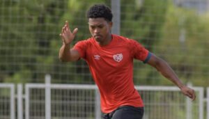 Vertrouwd, único central disponible junto a Lejeune ante Osasuna 2 Vertrouwd Rayo