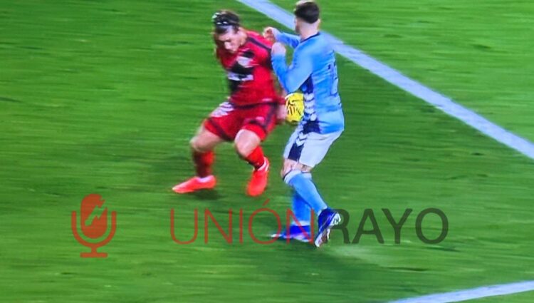 Penalti Pacha Espino