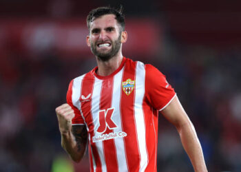ALMERIA, SPAIN - NOVEMBER 09: Leo Baptistao of UD Almeria celebrates after scoring their team's first goal during the LaLiga Santander match between UD Almeria and Getafe CF at Juegos Mediterraneos on November 09, 2022 in Almeria, Spain. (Photo by Clive Brunskill/Getty Images)