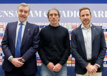 Martín Peláez, Guillermo Almada y Agustín Lleida Real Oviedo