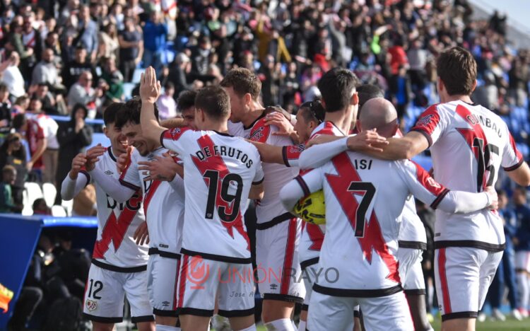 Marzo mes rojo calendario rayo