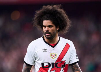 BILBAO, SPAIN - APRIL 13: Aridane Hernandez of Rayo Vallecano looks on during the LaLiga match between Athletic Club and Rayo Vallecano at Estadio de San Mames on April 13, 2025 in Bilbao, Spain. (Photo by Juan Manuel Serrano Arce/Getty Images)