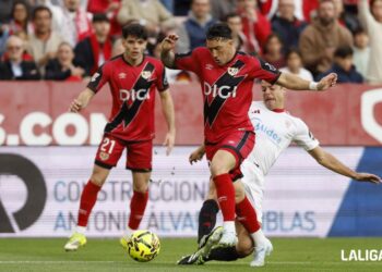 Pacha Espino Sevilla Rayo