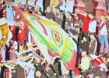 aficionados desplazados Rayo Sevilla