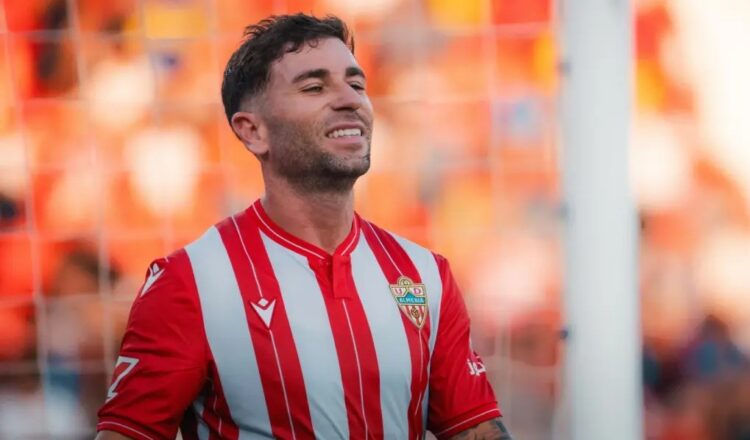 Adrián Embarba