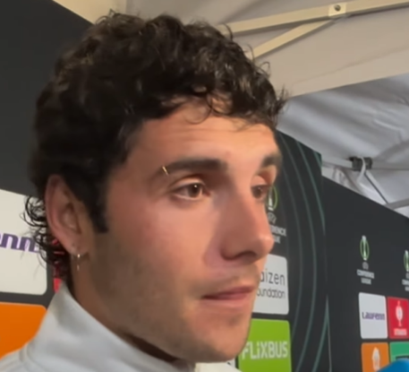 Camello, tras la victoria ante el AEK: "Estamos muy contentos, pero sabemos que allí apretan y que va a ser complicado" 1 Camello