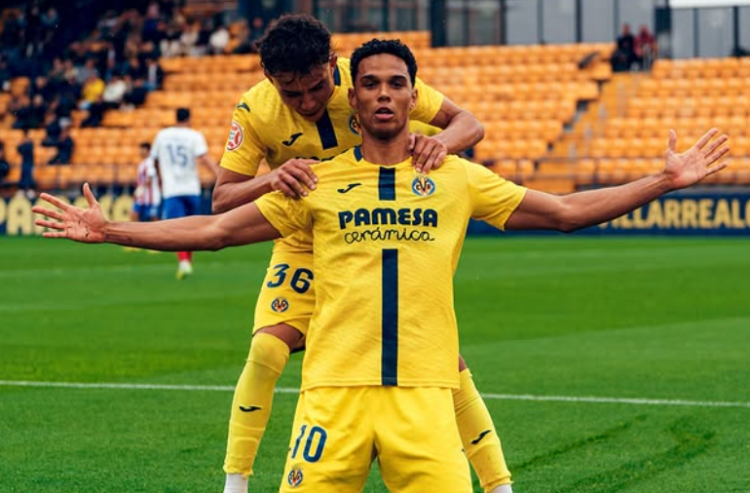 Etienne Eto'o vuelve a marcar gol por segunda jornada consecutiva 1 Etienne Eto'o Villarreal b. Vía: @etienne.ep9 (Instagram)