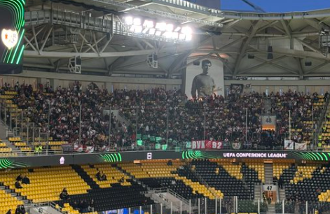 desplazamiento Rayo AEK Atenas