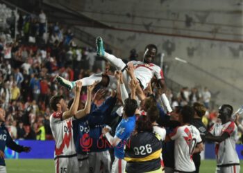 Mumin manteado en Vallecas