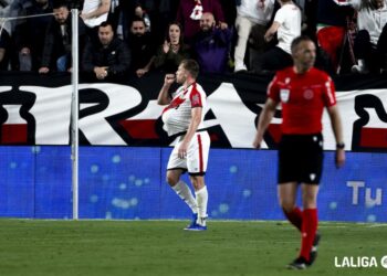Alemão sigue en estado de gracia y volvió a anotar ante el Girona 5 Alemao Rayo gol Girona