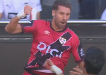 Lejeune adelanta al Rayo