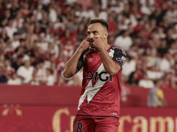 Álvaro García anota el primer gol en LaLiga del Rayo en la temporada 26/27 1 img 1895 1