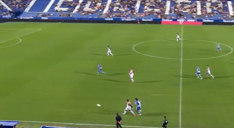 Un error de Ratiu propicia el empate del Alavés 1 img 6815