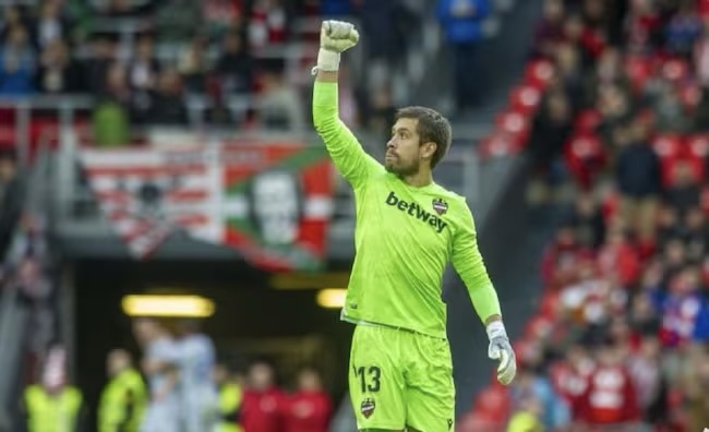 El Osasuna cuenta con Aitor Fernández y no contempla su salida al Rayo 1 img 7135