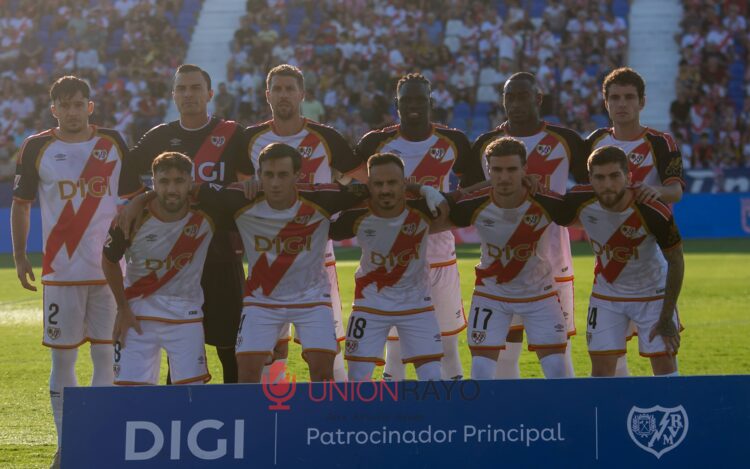 Alineación del Rayo Vallecano contra Osasuna 1 IMG 3469