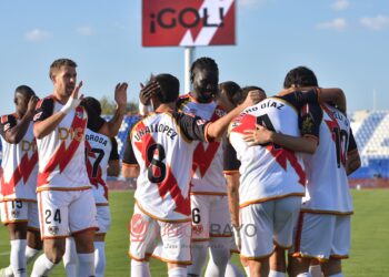Invicto del Rayo en el exilio