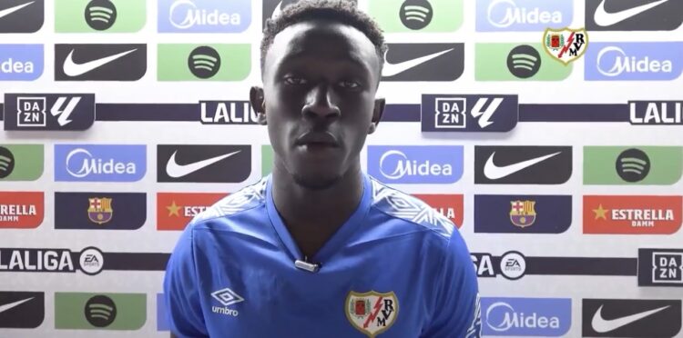 Bouare debuta con el Rayo en el Camp Nou: “Contento con el trabajo del equipo” 1 Screenshot