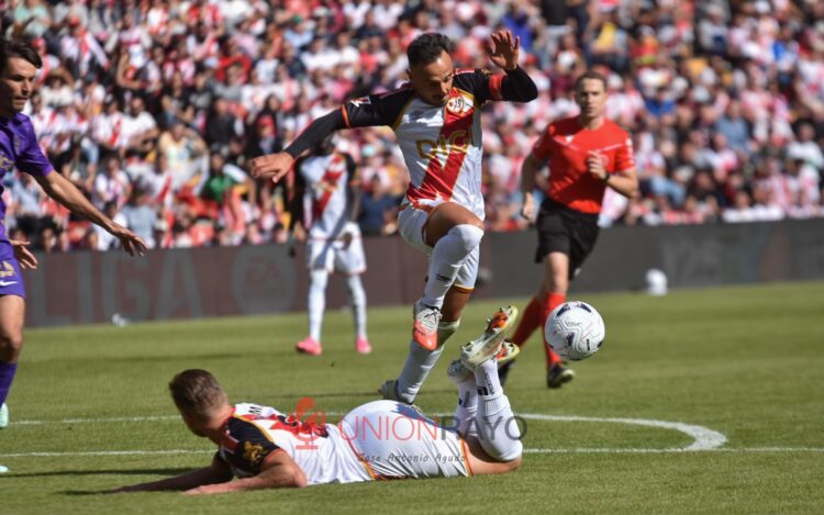 El Rayo se estrella ante el Elche en Vallecas (0-3) 1 10ebb2cb 4b05 4713 8f70 53f11f0cf34f