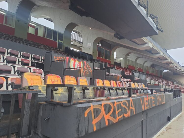 El Rayo denuncia un asalto al Estadio de Vallecas y el destrozo del palco de autoridades 1 e7ef6c4b 8e53 46d7 86b9 03cd1b96559d