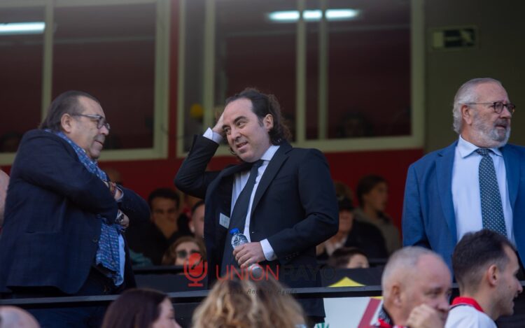 El Rayo rectifica e incluye los asuntos pendientes tras el comunicado de las peñas 1 img 3673