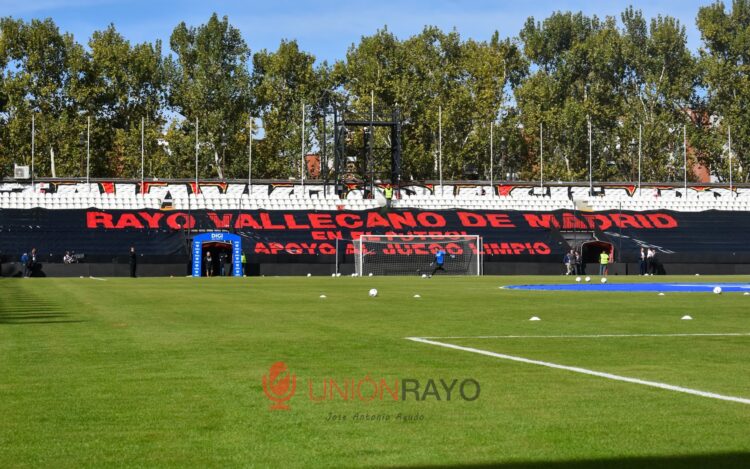 Vallecas respiró un ambiente frío en el partido ante el Elche 1 img 3692 original